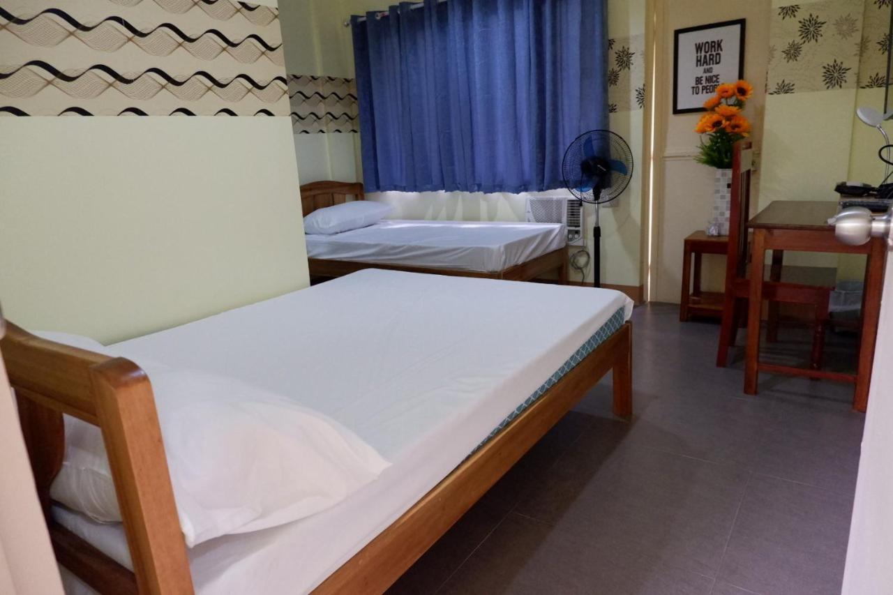 Nellie'S Place Puerto Princesa Buitenkant foto